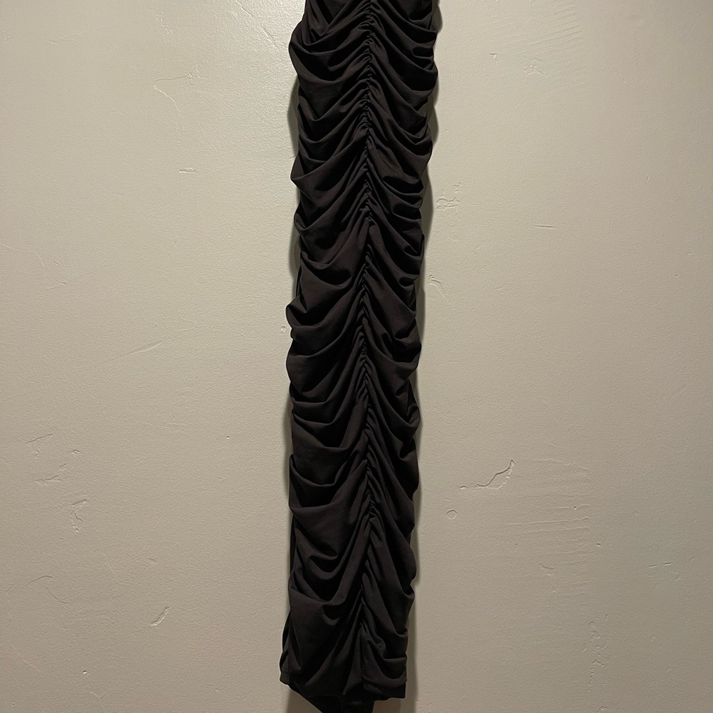 Oh Polly “Drop A Bombshell” Dress - Picture 9 of 15